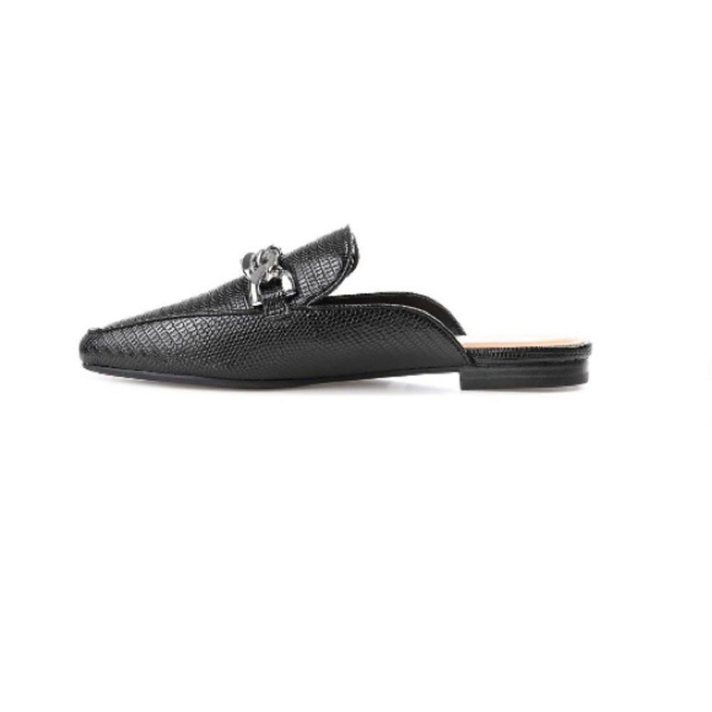 NWT Journee Collection Hazina Flats Size 11